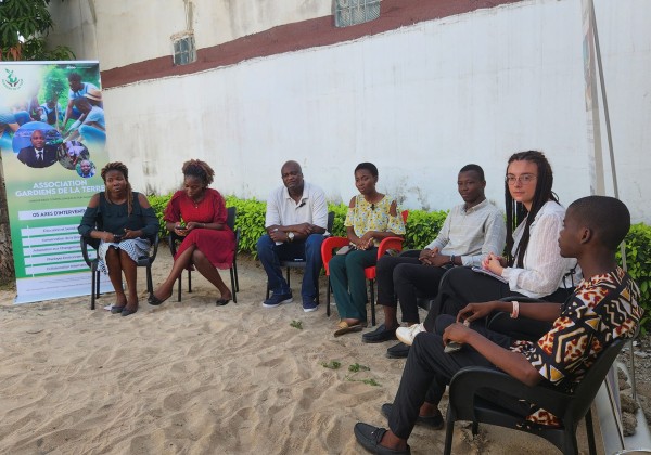 Nettoyage plage communautaire
